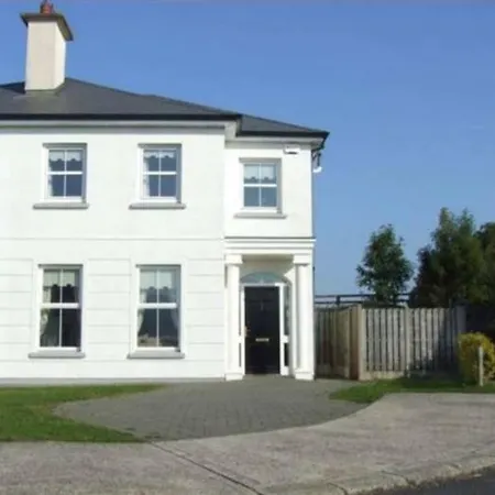 Longfield Drive 克朗梅尔